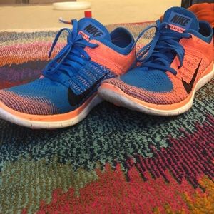 Nike size 9 women’s shoes